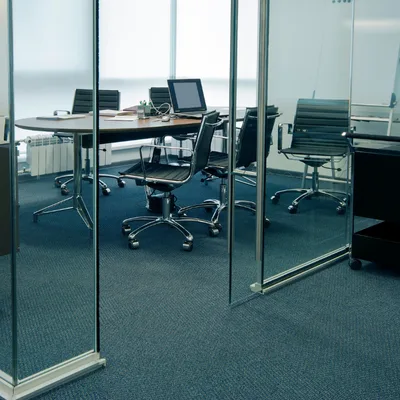 Ofis Kapısı