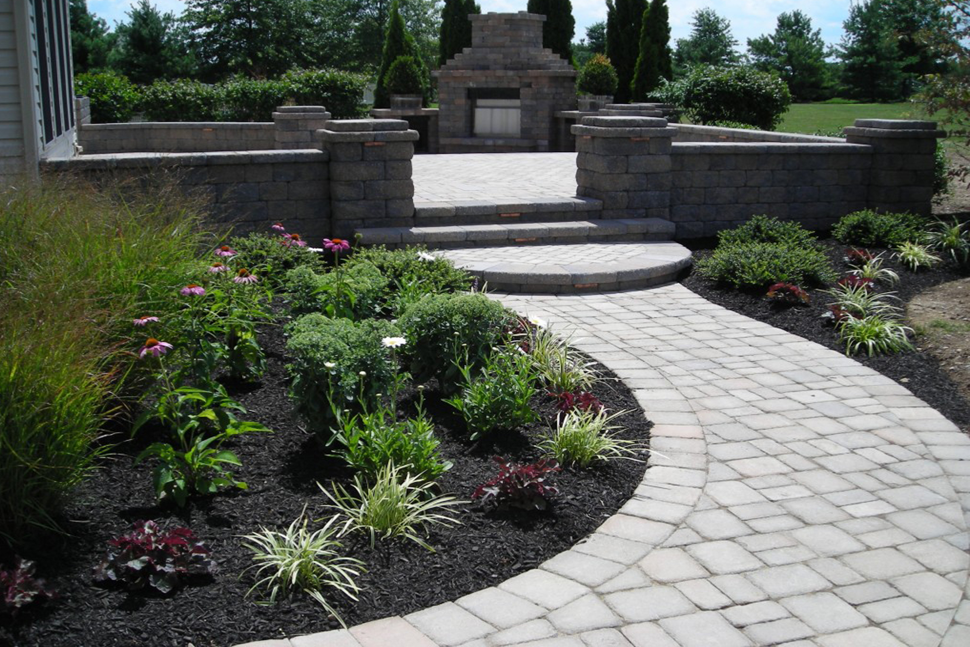 Bahçe Taş Yolu ve Basamaklar